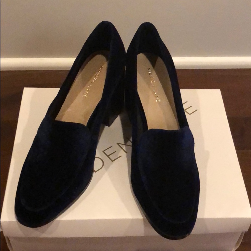 Maiden Lane Suede block Heel Pumps